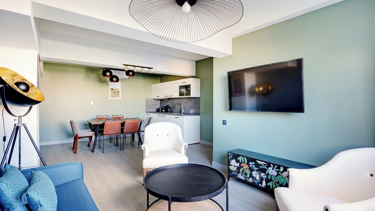 Photo of Livingroom in Combat