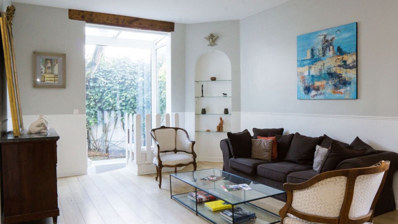 Photo of Livingroom in Rueil-Malmaison