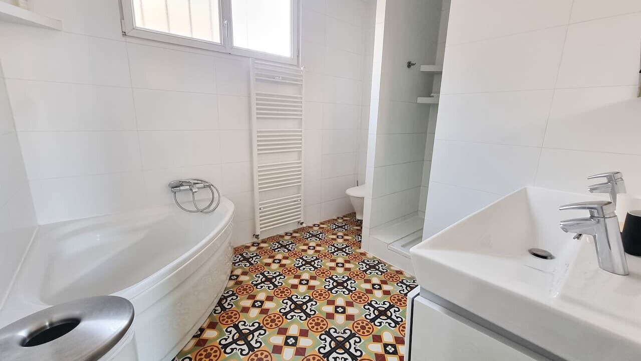 Photo of Bathroom in Rueil-Malmaison