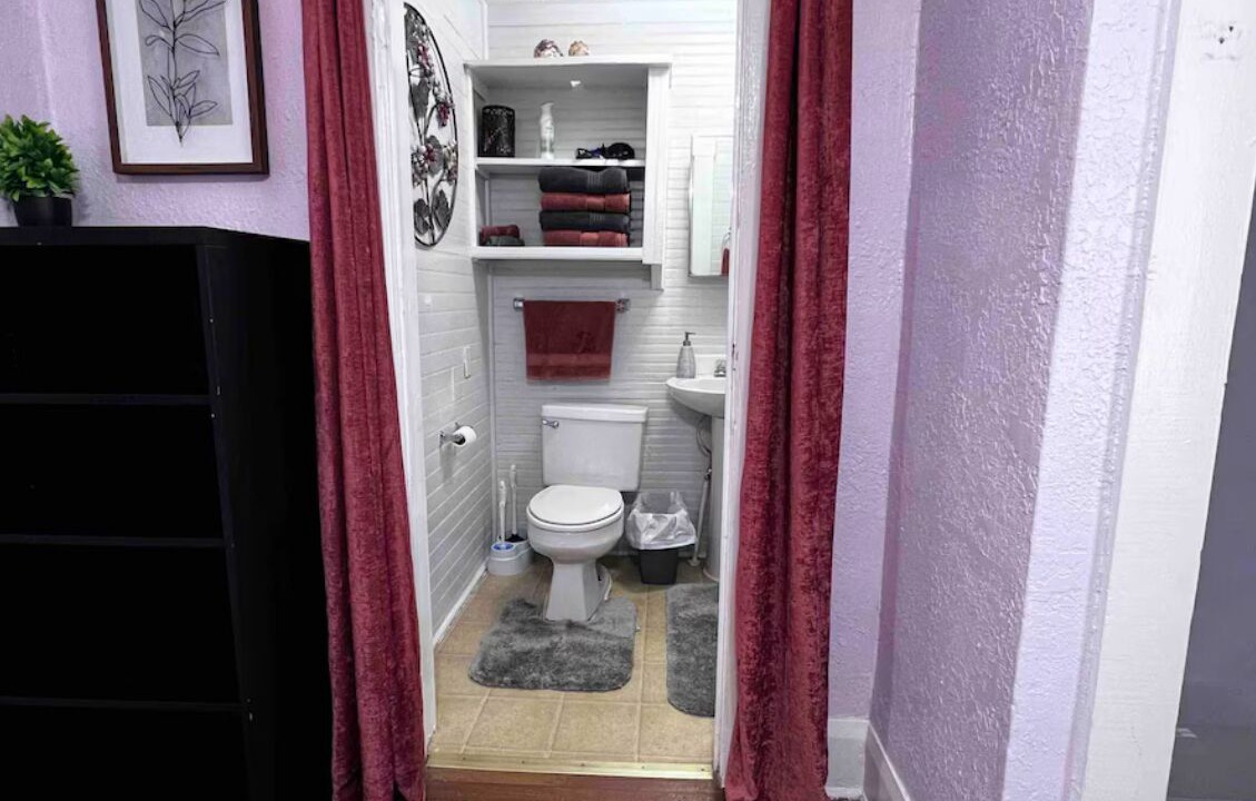 Photo of Bathroom in Dixieland