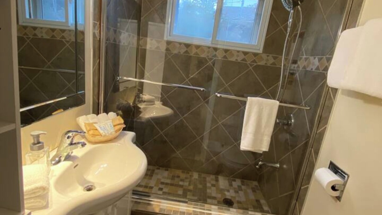Photo of Bathroom in Port McNicoll