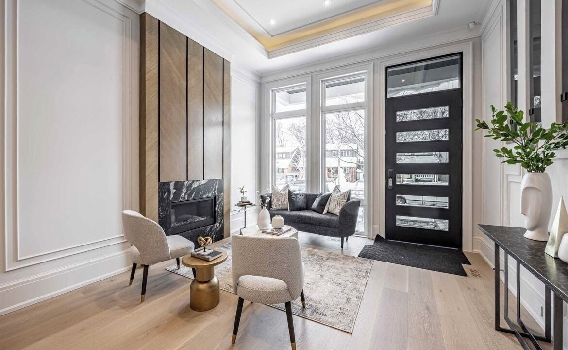 Photo of Livingroom in East York