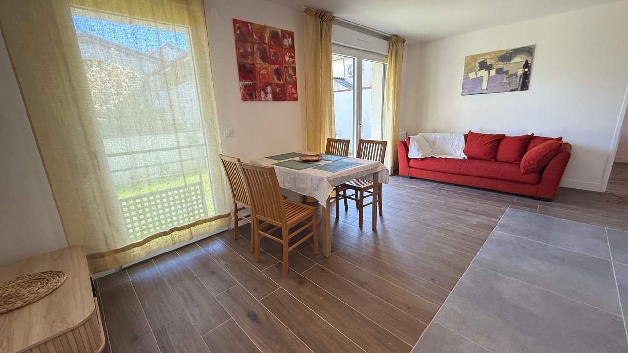 Photo of Livingroom in Malakoff