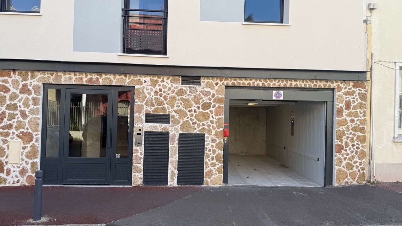 Photo of Outdoor in Malakoff