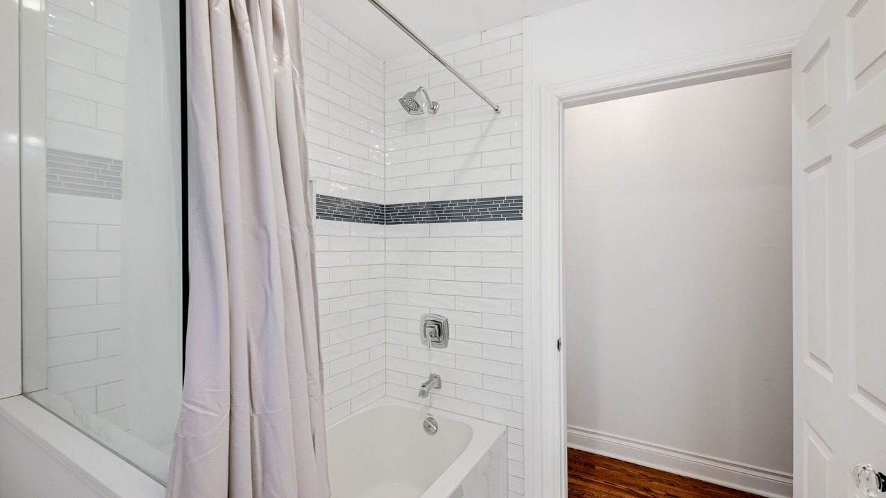 Photo of Bathroom in Cabbagetown