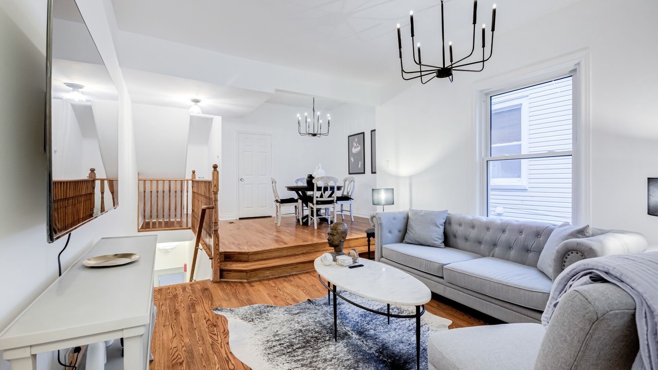 Photo of Livingroom in Cabbagetown