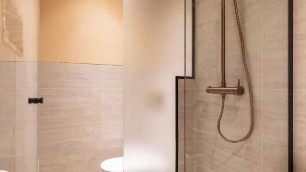 Photo of Bathroom in Les Halles