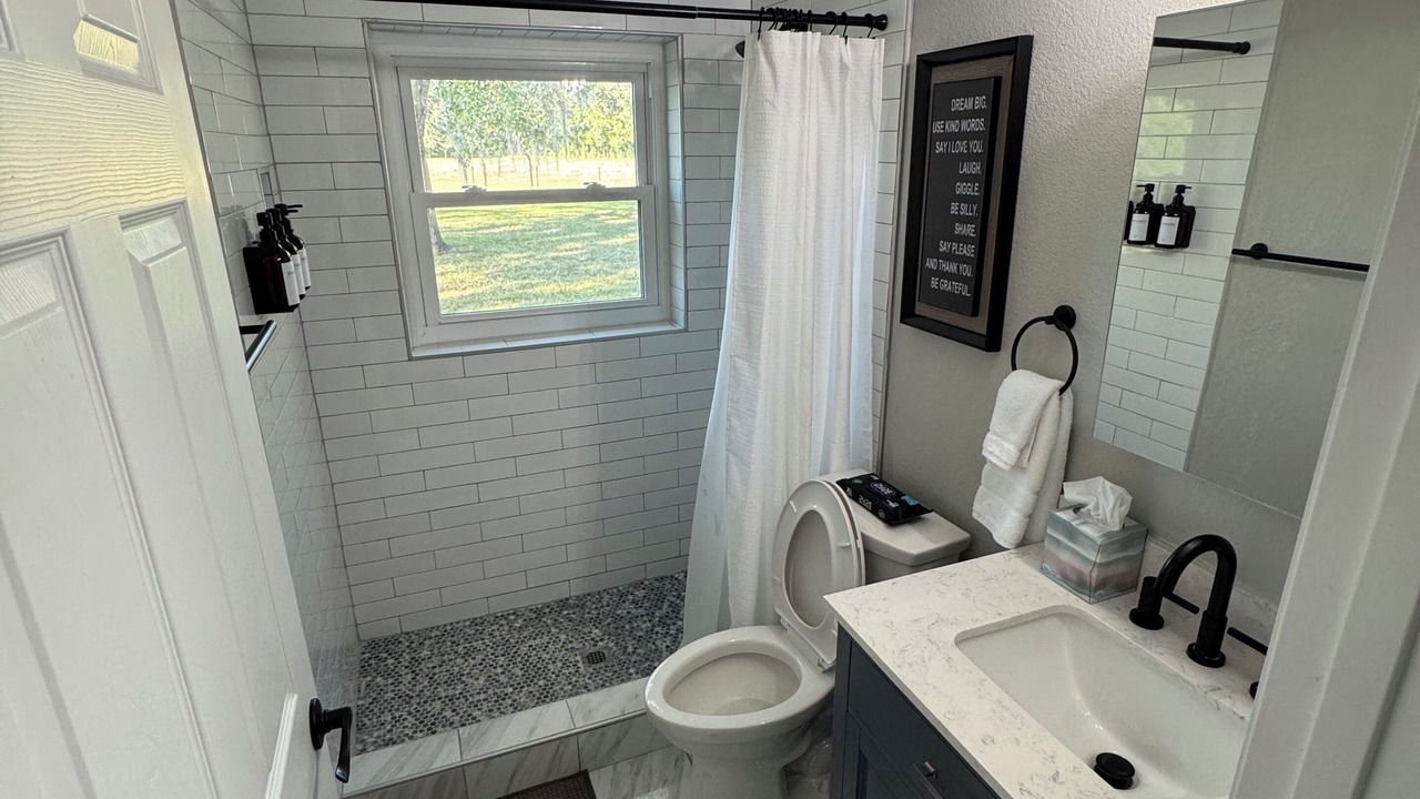 Photo of Bathroom in Plant City