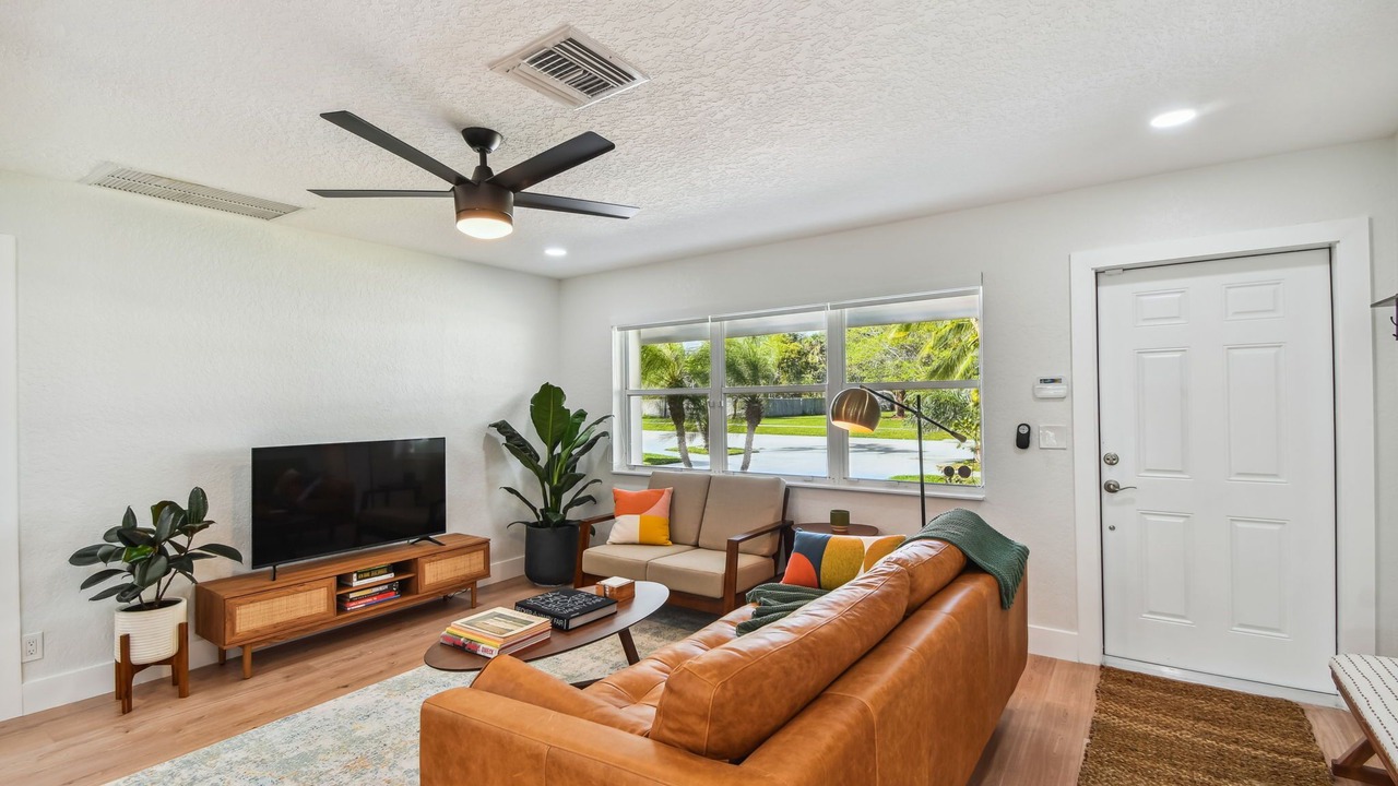 Photo of Livingroom in Ocean Ridge