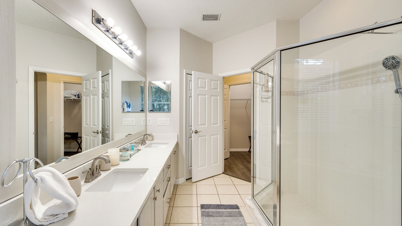 Photo of Bathroom in Florida Pines