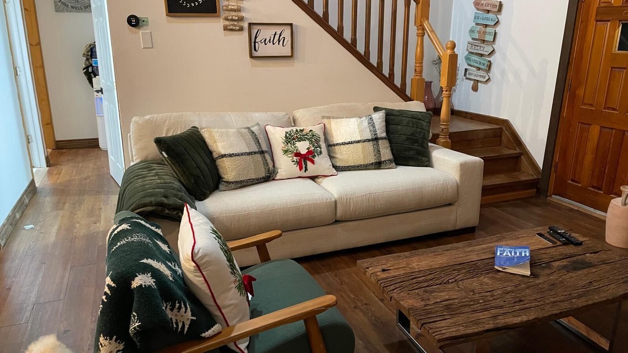 Photo of Livingroom in Northern Bruce Peninsula