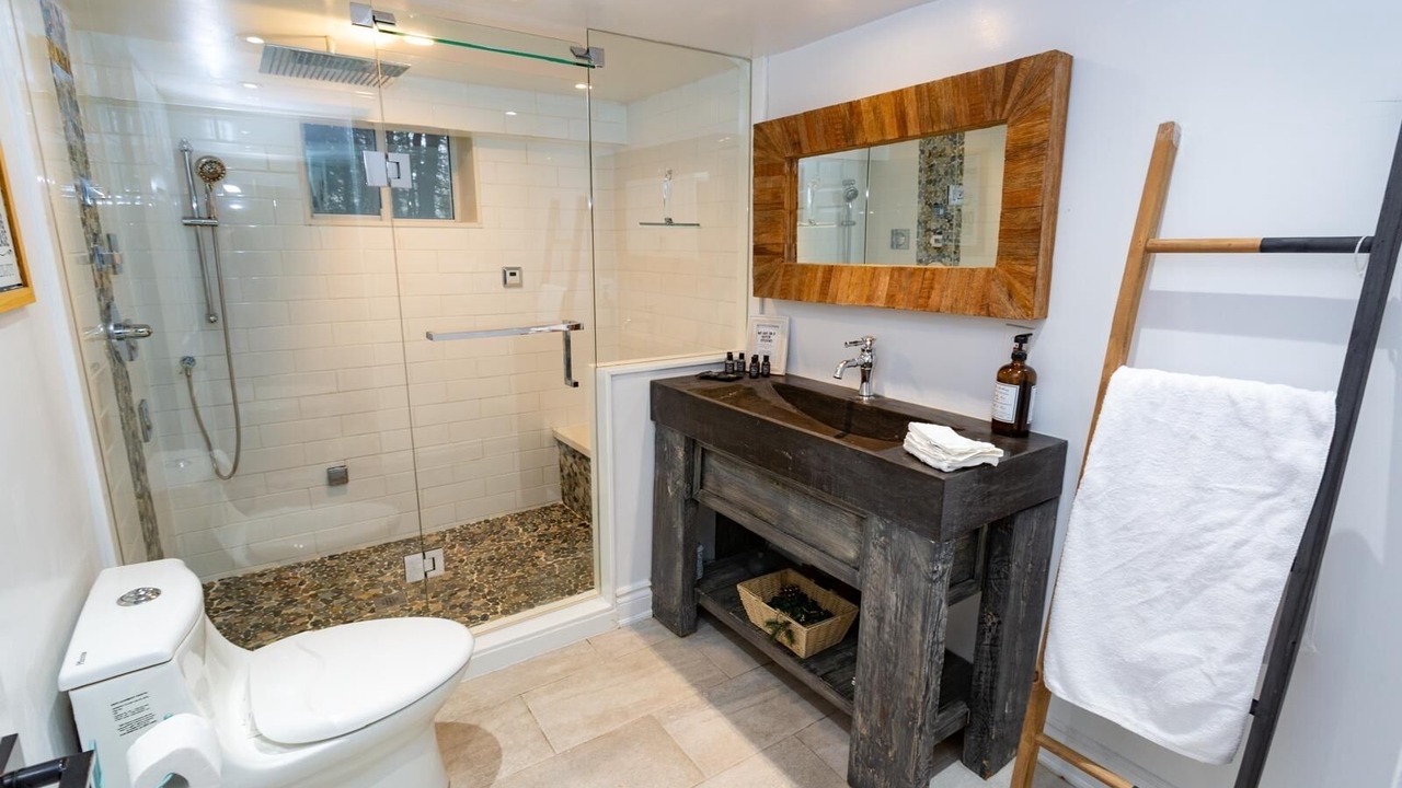 Photo of Bathroom in Northern Bruce Peninsula