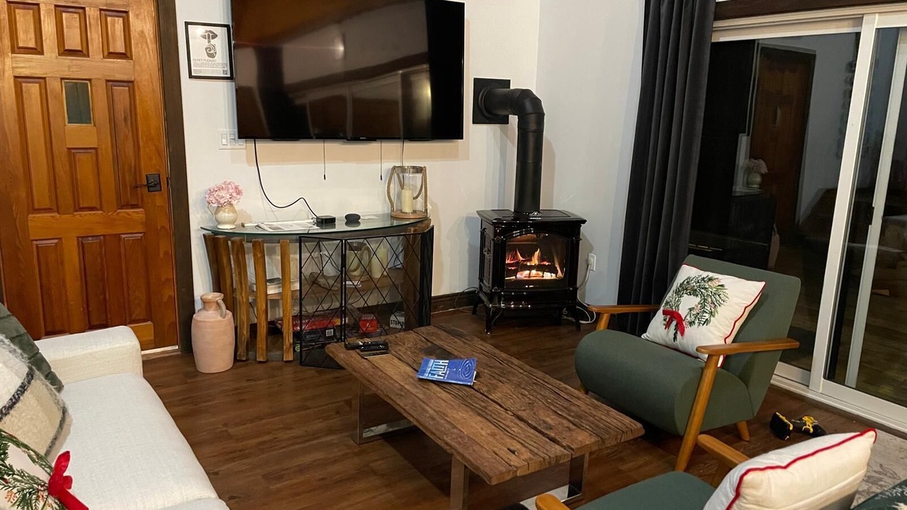 Photo of Livingroom in Northern Bruce Peninsula