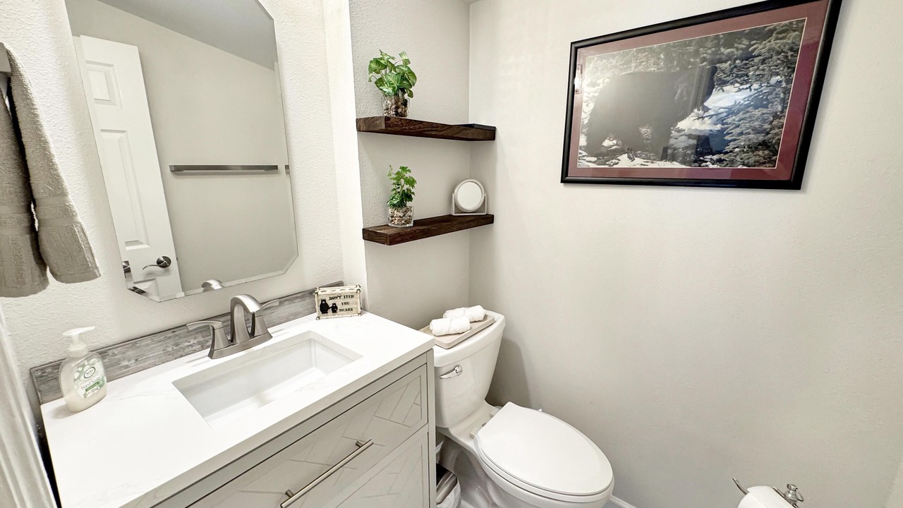 Photo of Bathroom in Highland Lakes