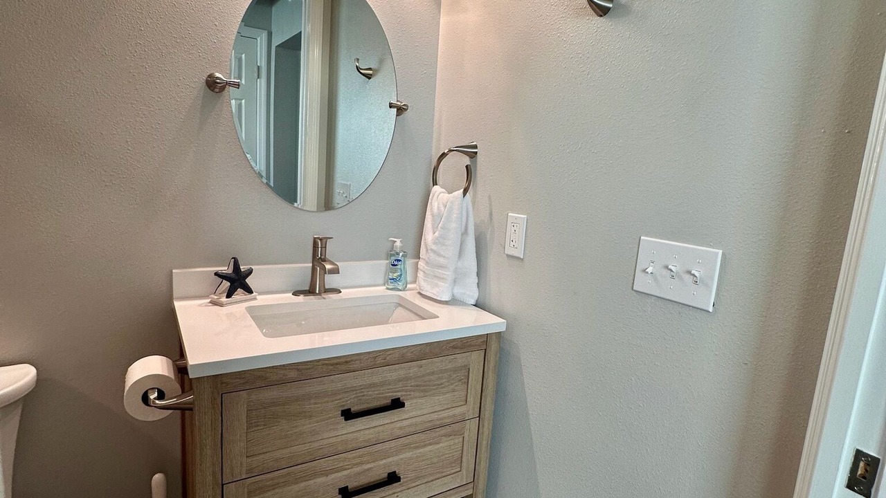 Photo of Bathroom in Tavares
