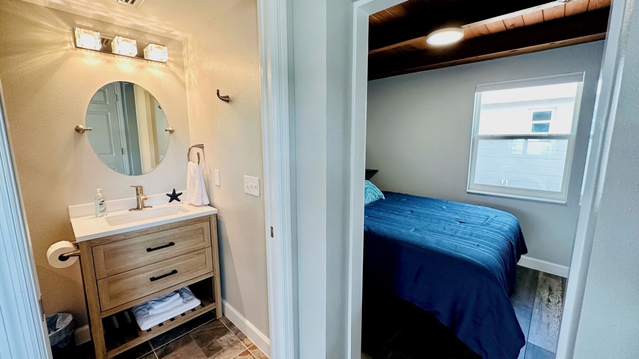 Photo of Bedroom in Tavares