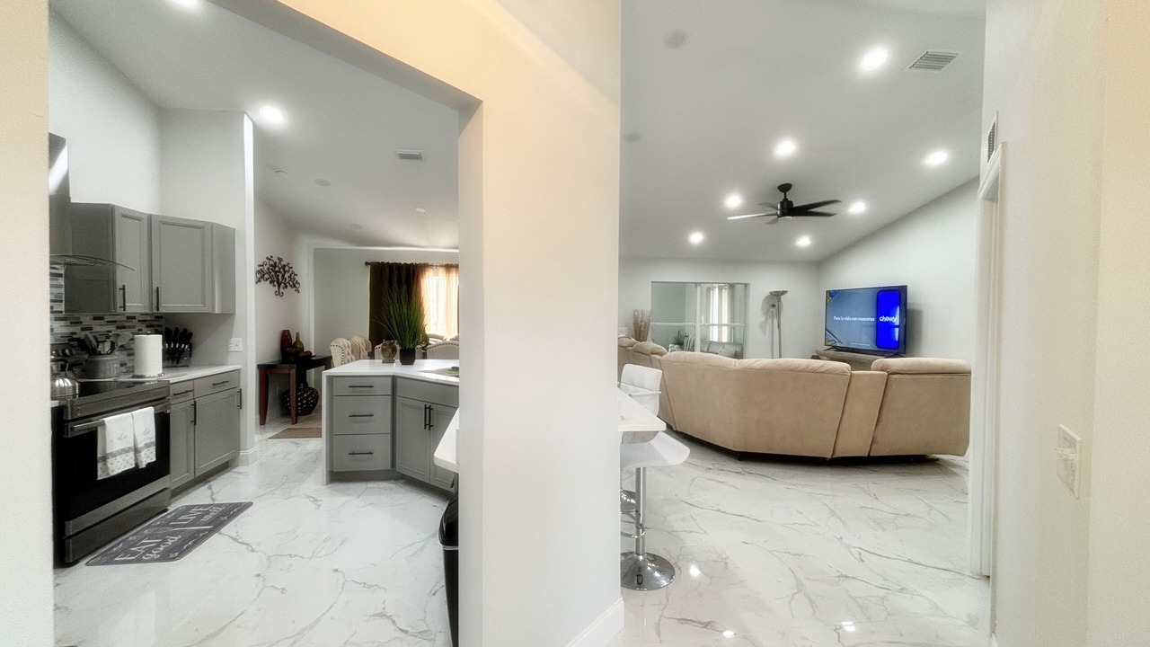 Photo of Livingroom in Port Malabar