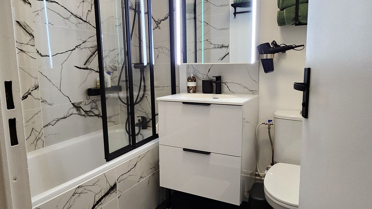Photo of Bathroom in Rueil-Malmaison