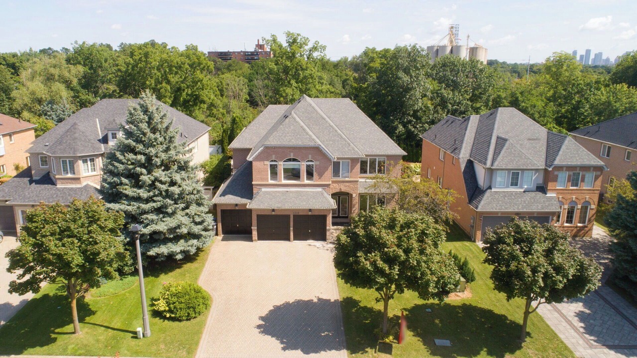 Photo of Outdoor in Streetsville