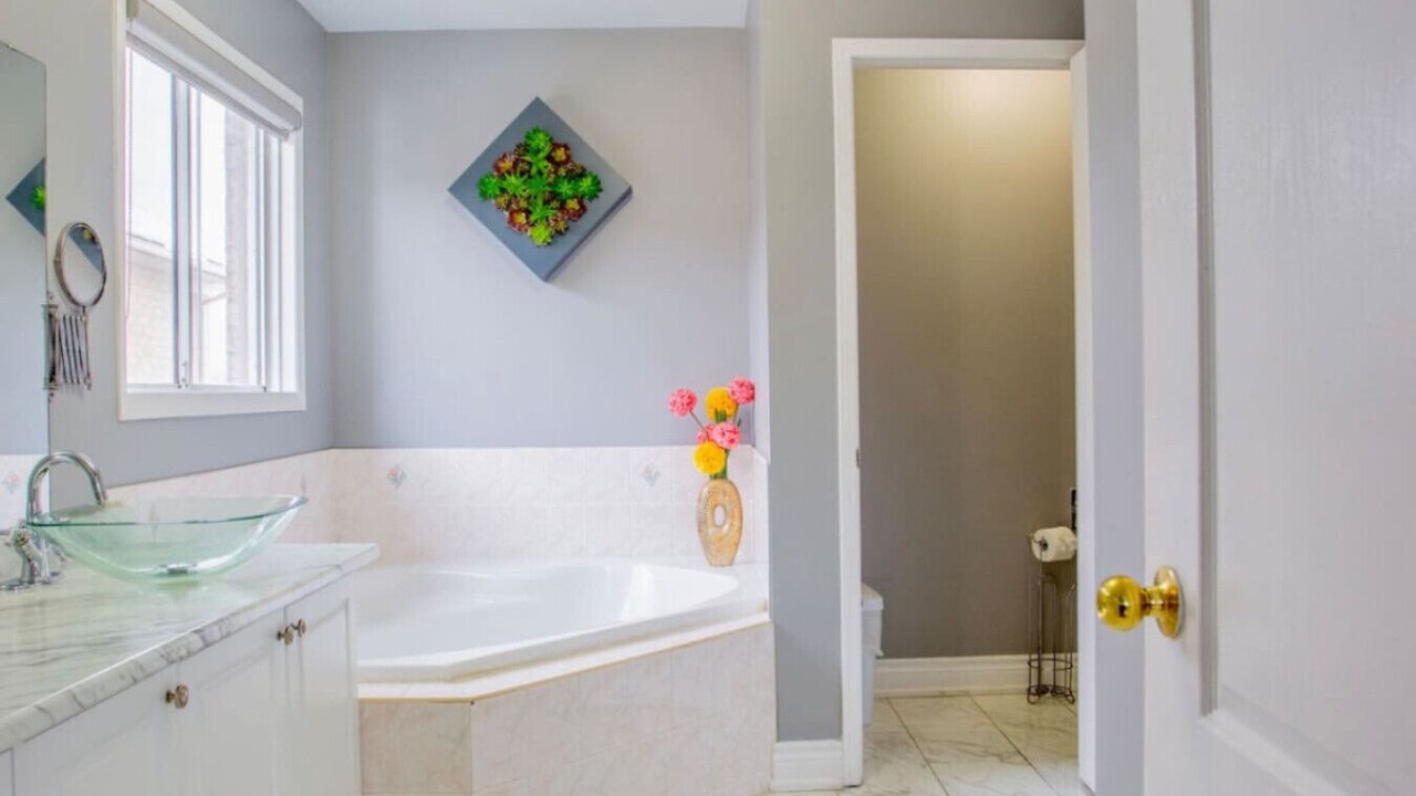 Photo of Bathroom in Brampton