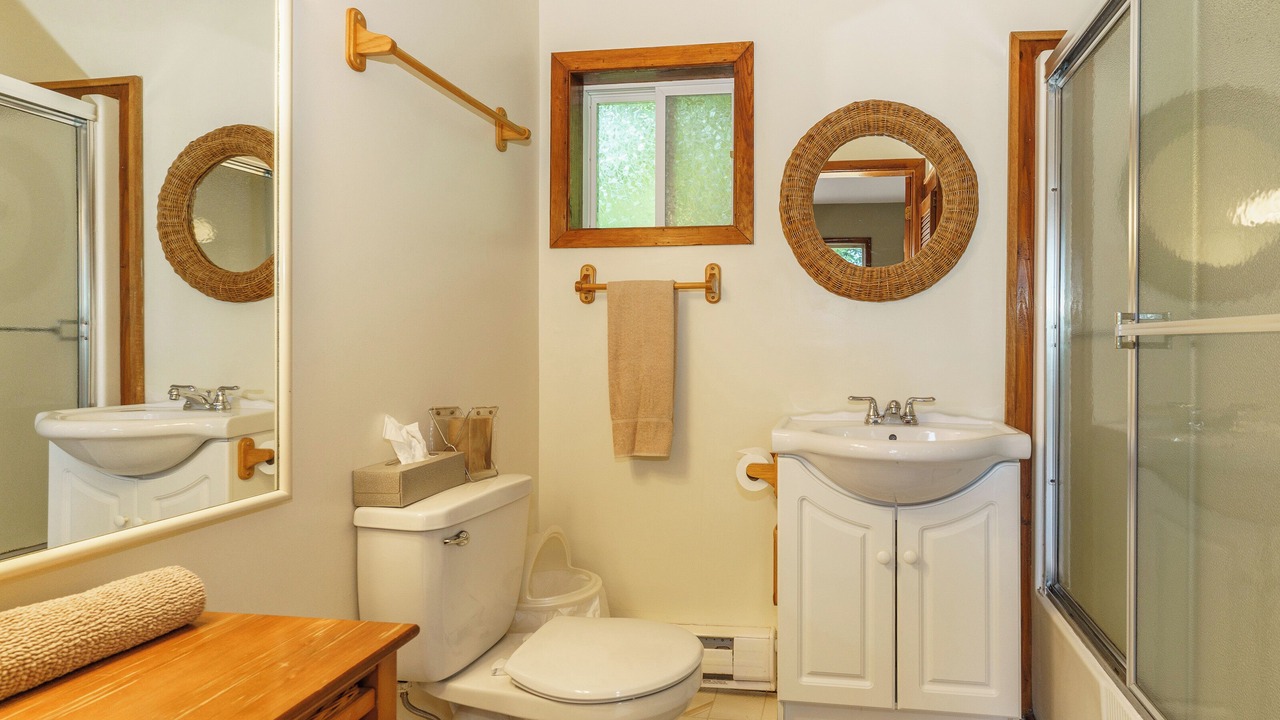 Photo of Bathroom in Foley