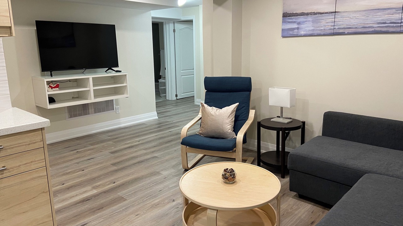Photo of Livingroom in East Credit