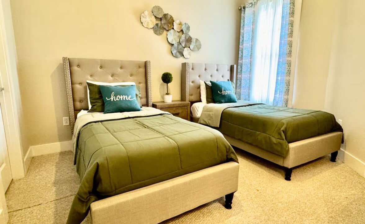 Photo of Bedroom in Crestwynd Bay