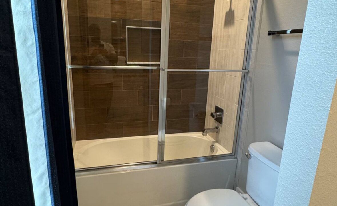 Photo of Bathroom in Crestwynd Bay