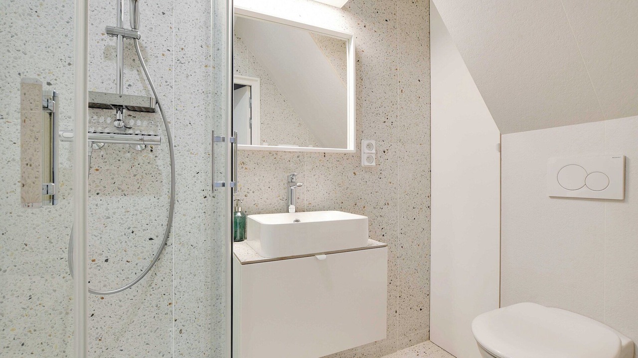 Photo of Bathroom in Centre