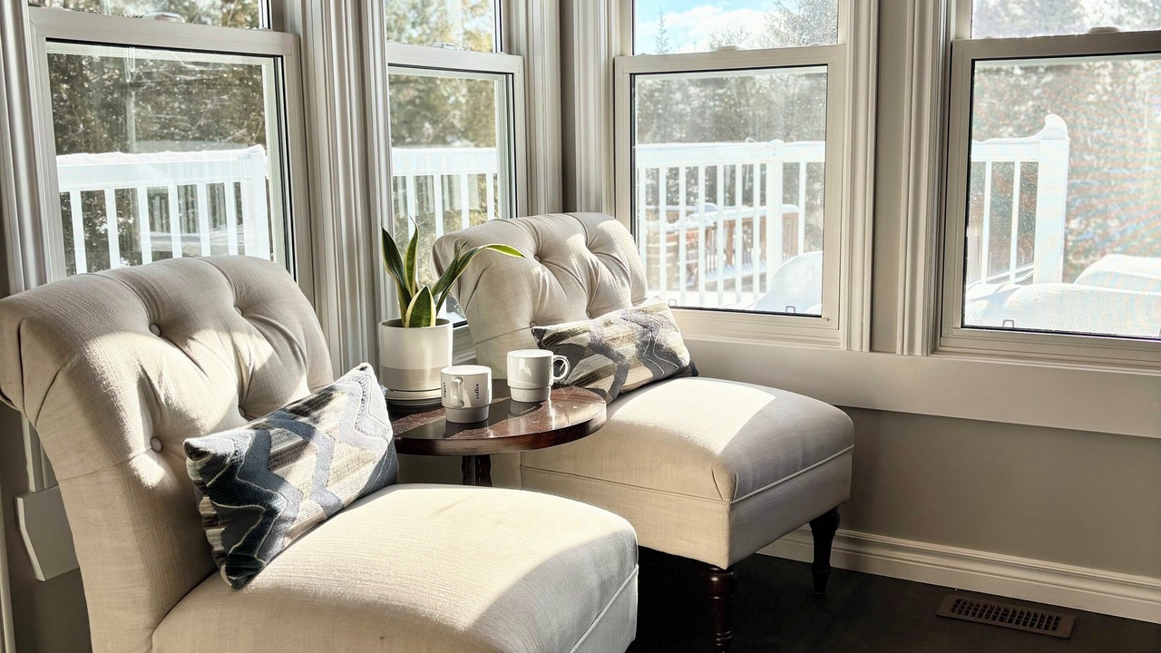 Photo of Livingroom in Fenelon Falls