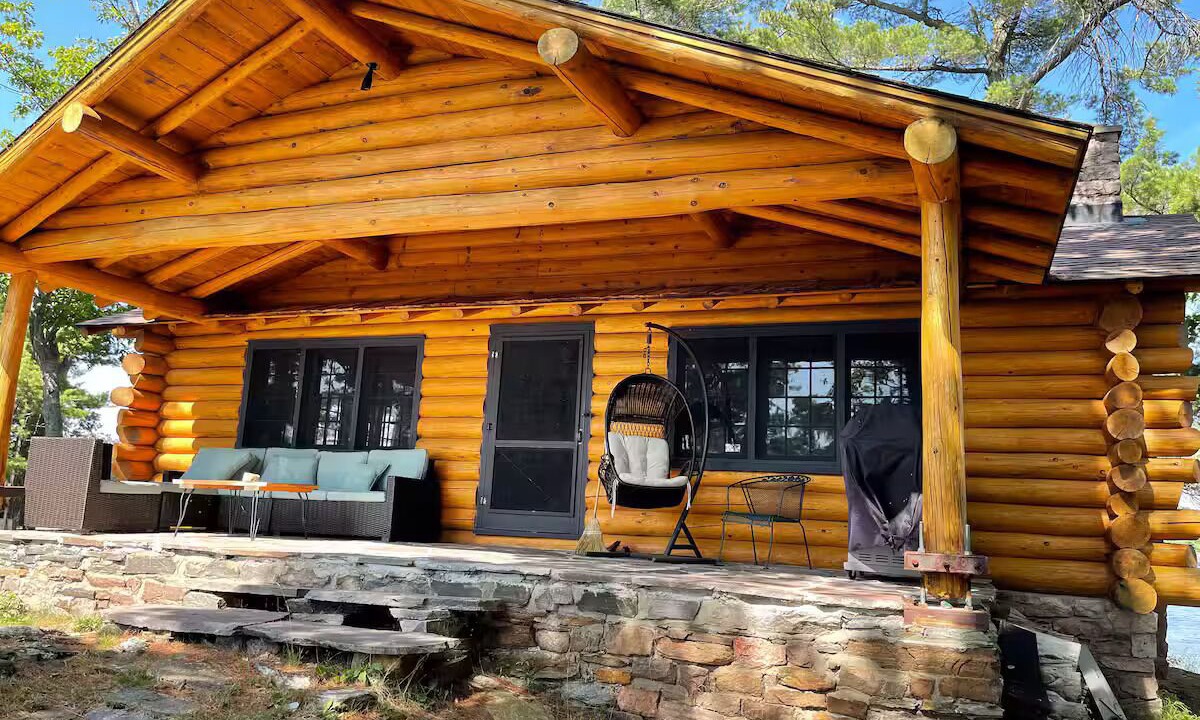 Photo of Patio Balcony in The Archipelago