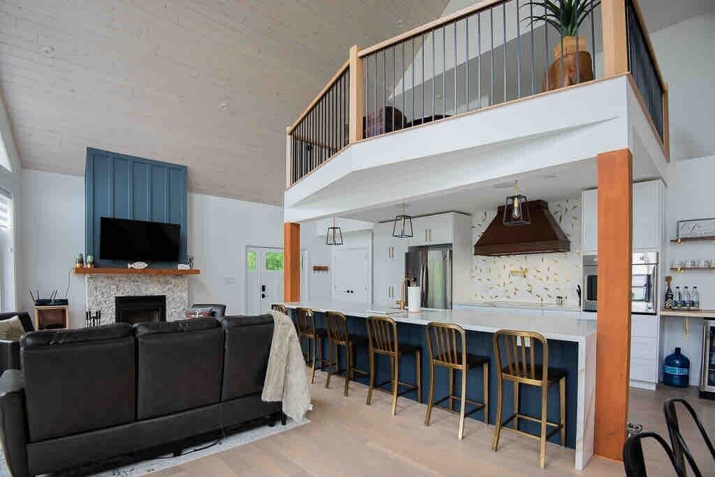 Photo of Livingroom in Fenelon Falls