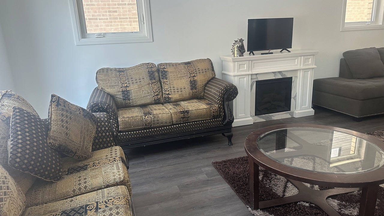 Photo of Livingroom in Thorold