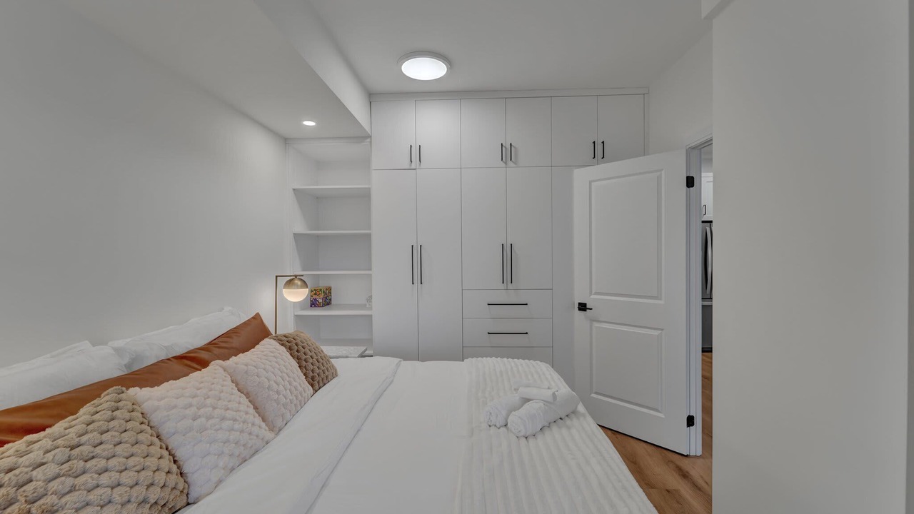 Photo of Bedroom in Bloor-Yorkville