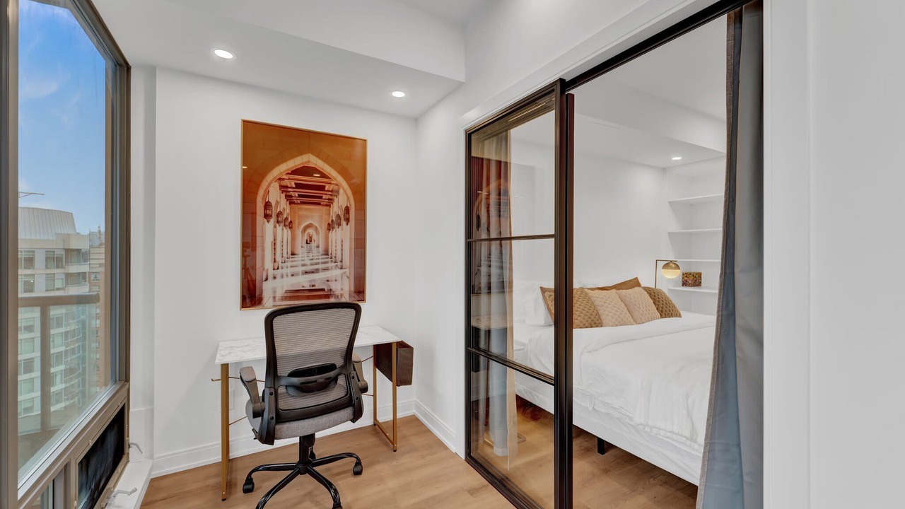 Photo of Bedroom in Bloor-Yorkville