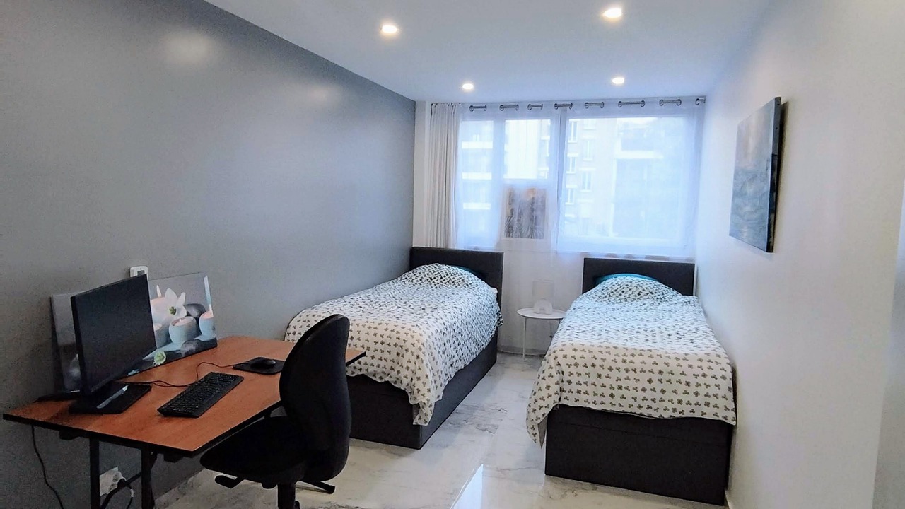 Photo of Bedroom in Levallois-Perret