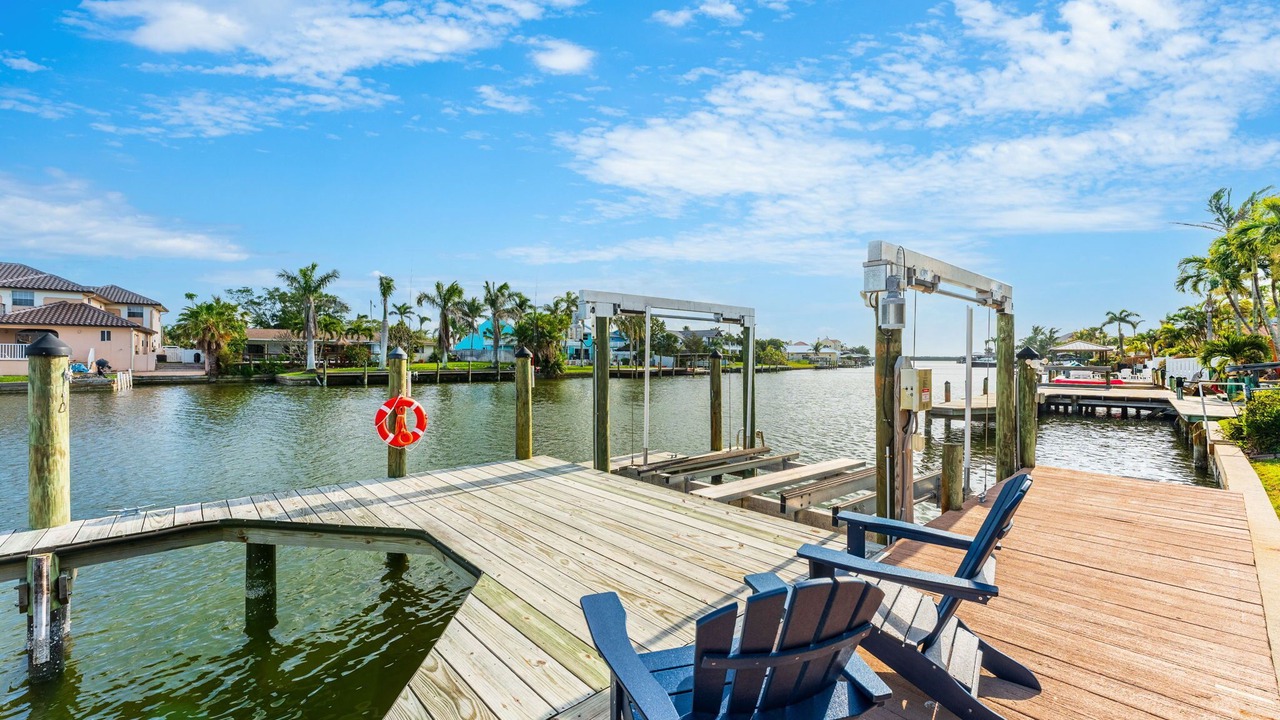 Photo of Others in Cocoa Isles