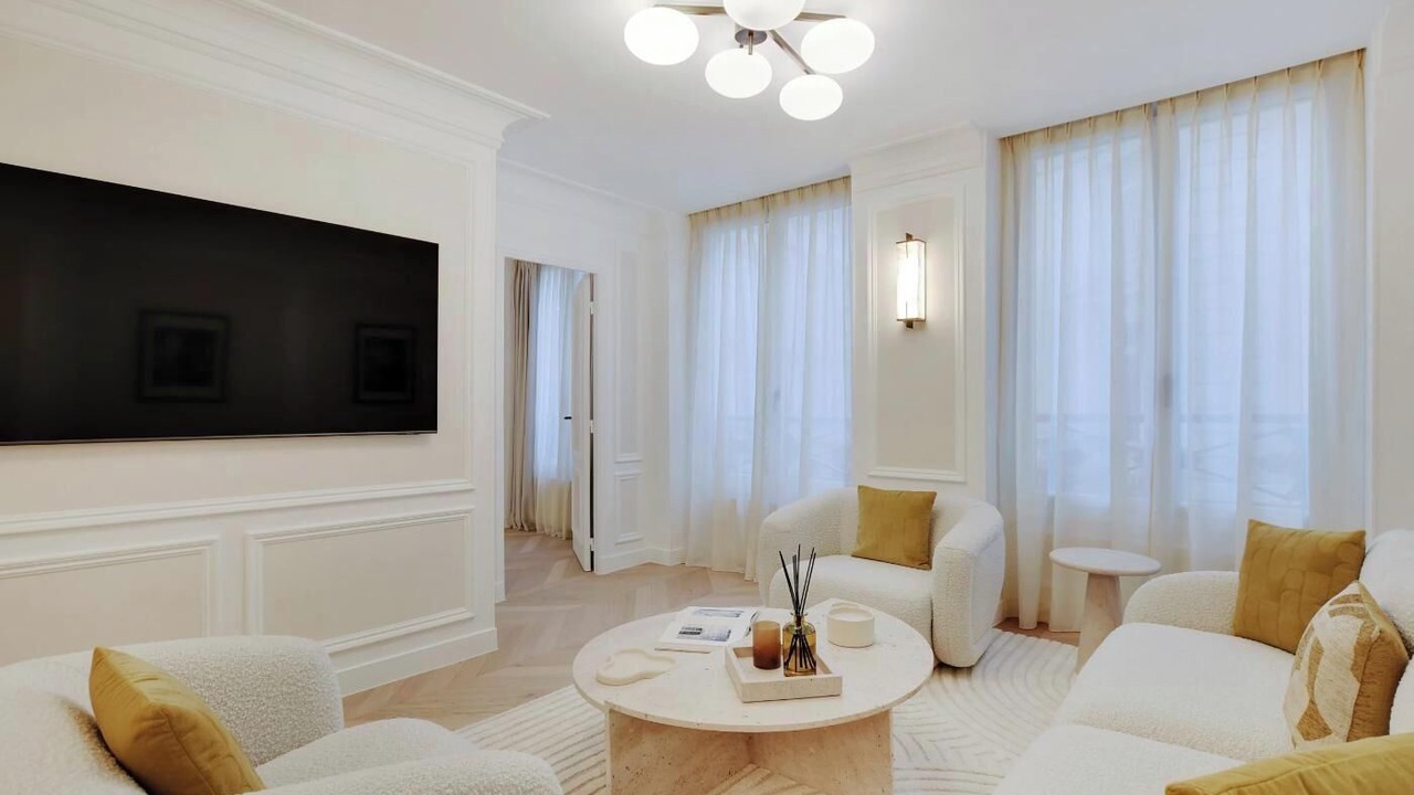Photo of Livingroom in Quartier du Faubourg-Montmartre