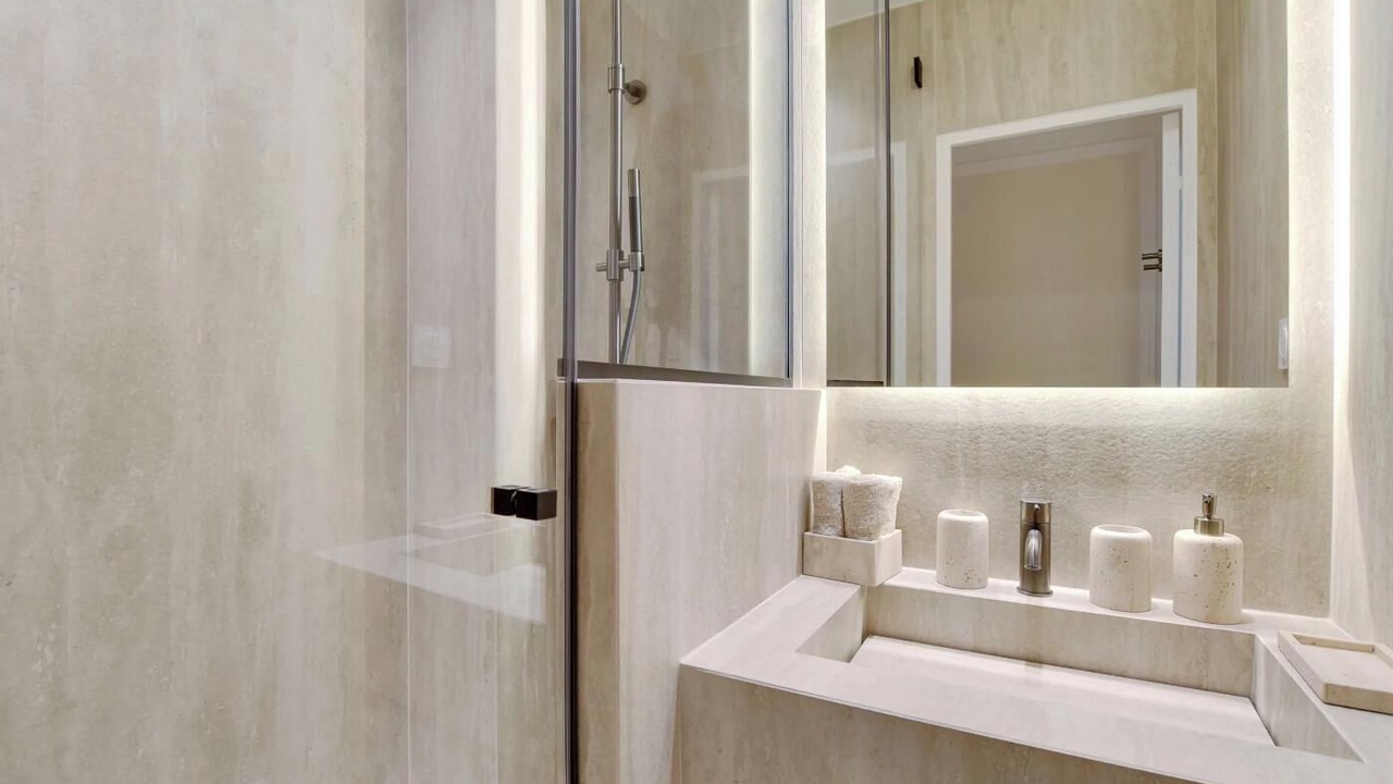 Photo of Bathroom in Quartier du Faubourg-Montmartre