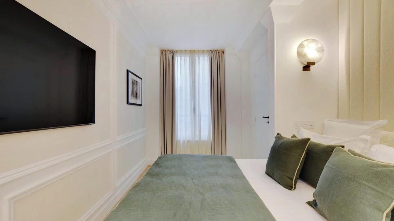 Photo of Bedroom in Quartier du Faubourg-Montmartre