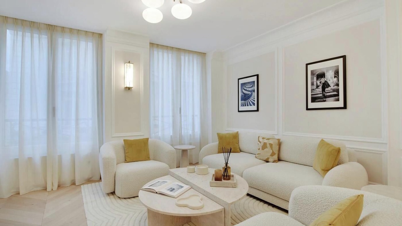 Photo of Livingroom in Quartier du Faubourg-Montmartre