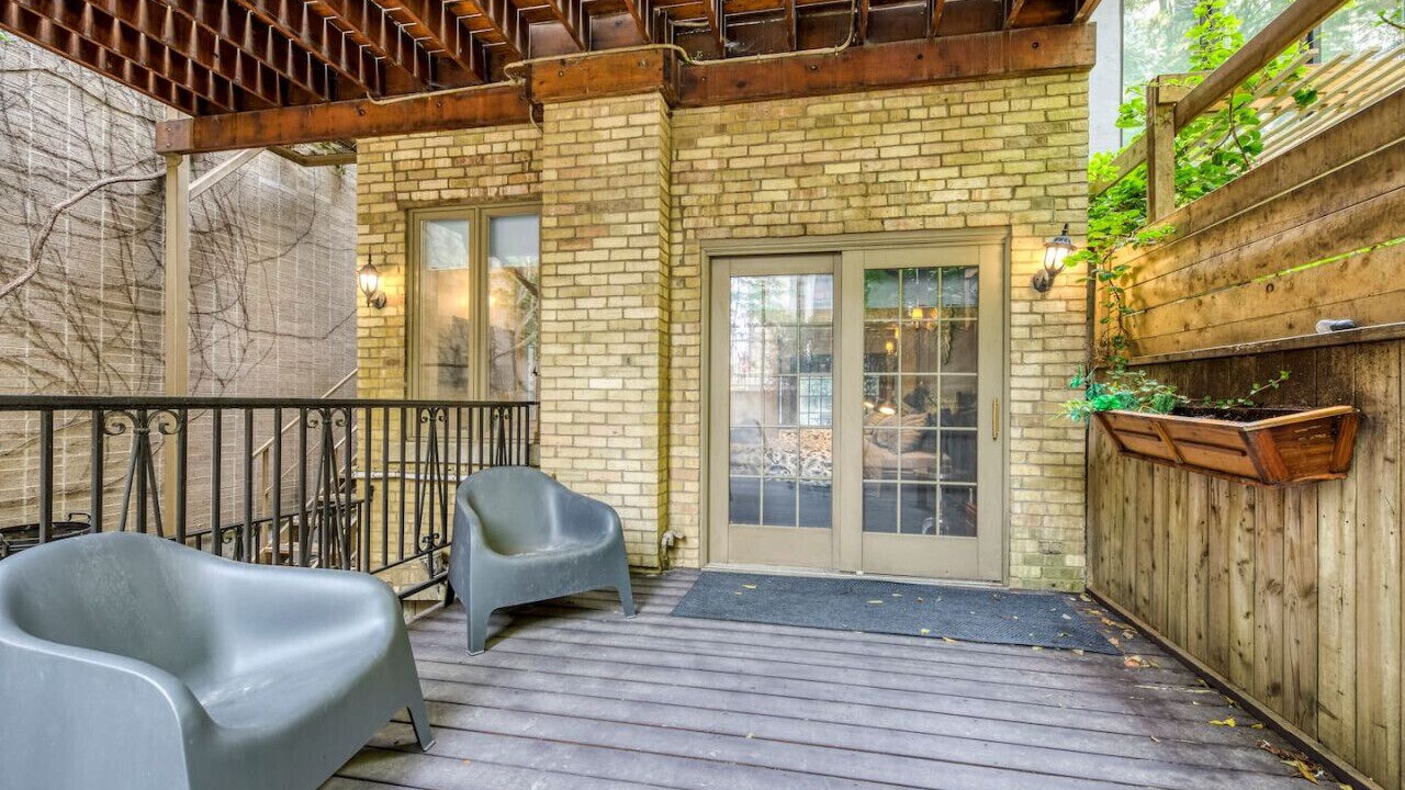Photo of Patio Balcony in Bloor-Yorkville