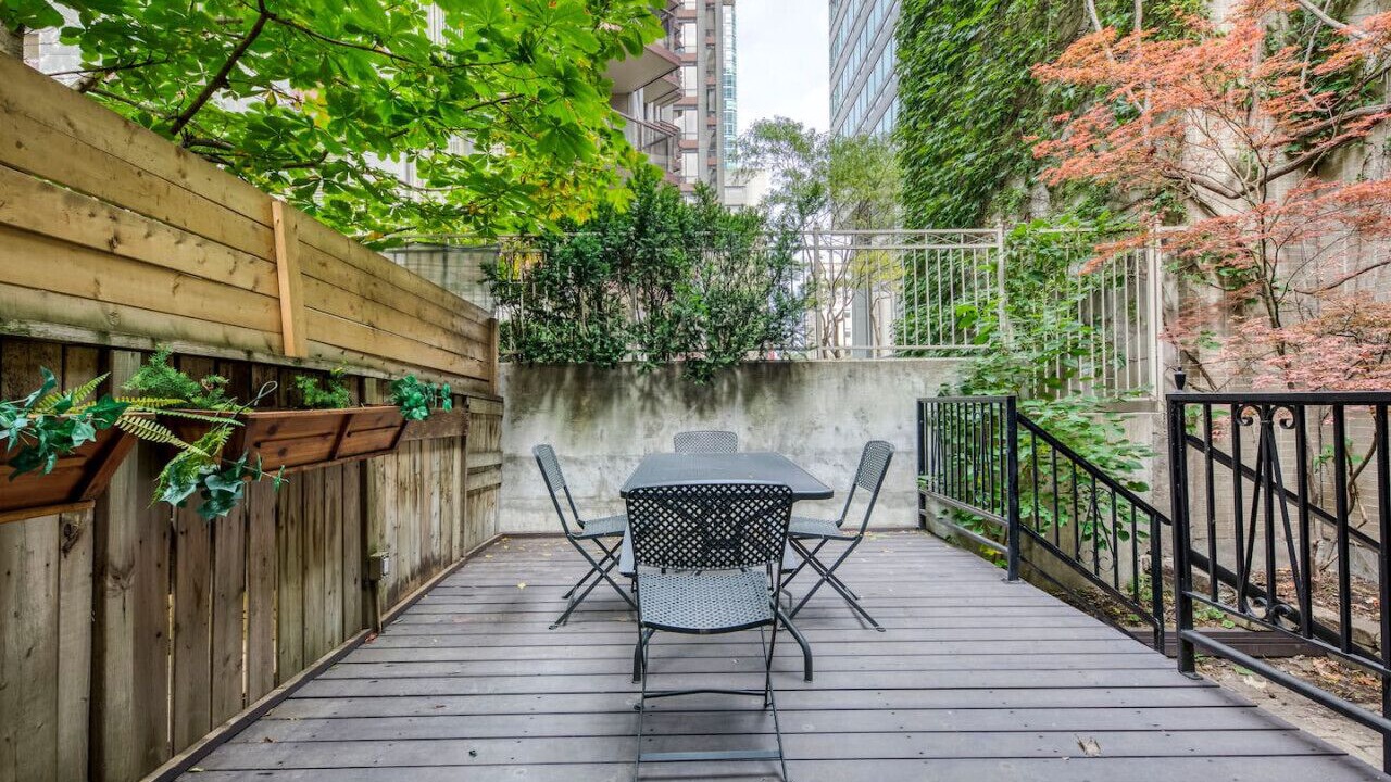 Photo of Outdoor in Bloor-Yorkville