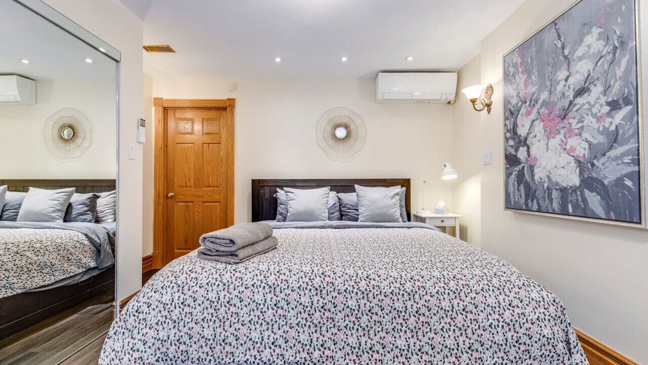 Photo of Bedroom in Yorkville