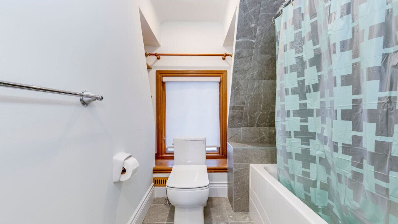 Photo of Bathroom in Yorkville