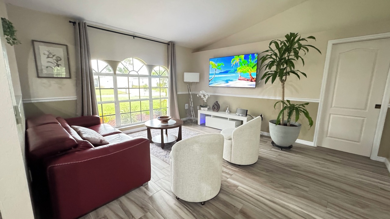 Photo of Livingroom in Three Oaks