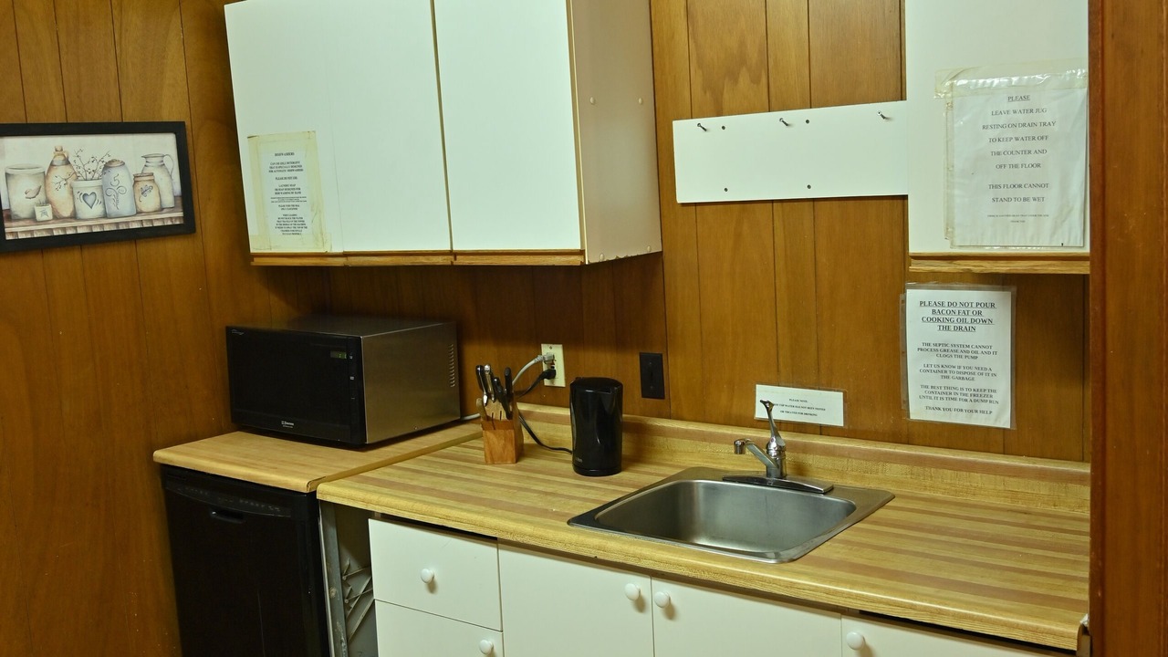 Photo of Kitchen in Unorganized Centre Parry Sound