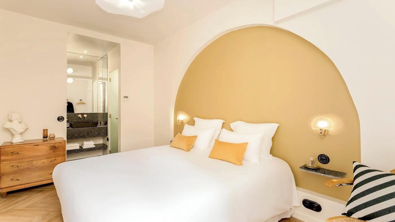 Photo of Bedroom in Vivienne