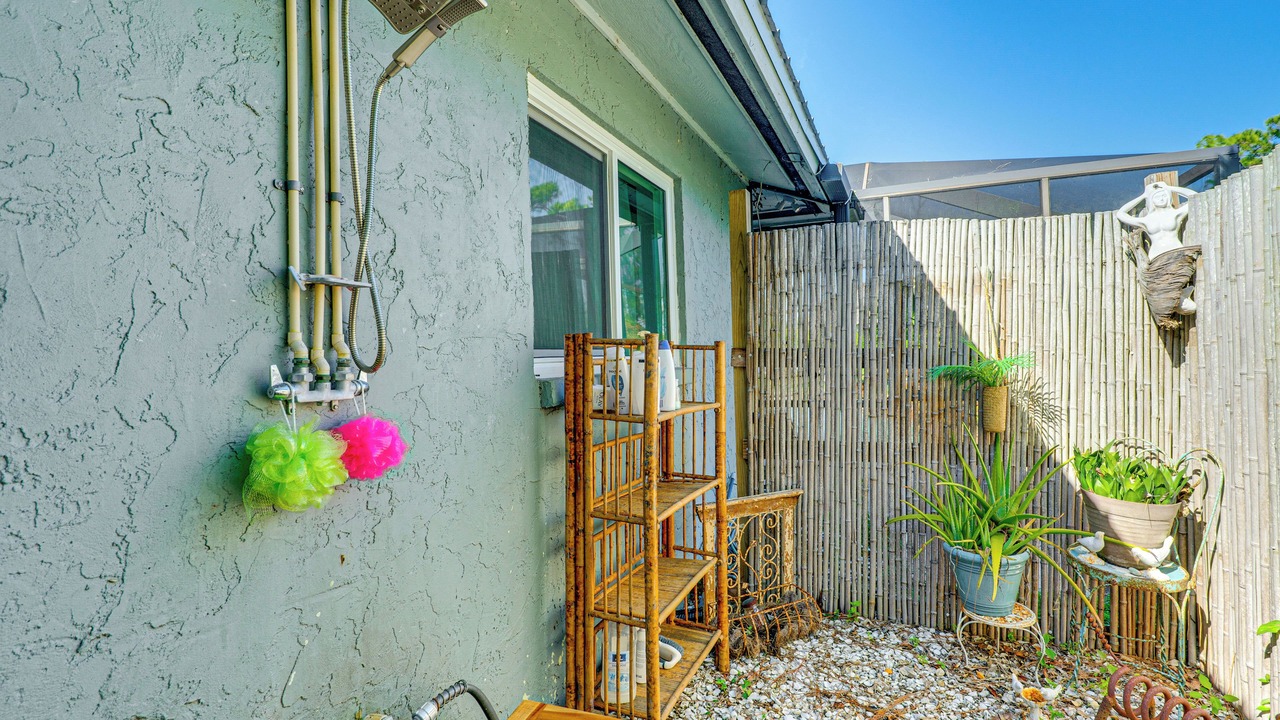 Photo of Patio Balcony in Bokeelia