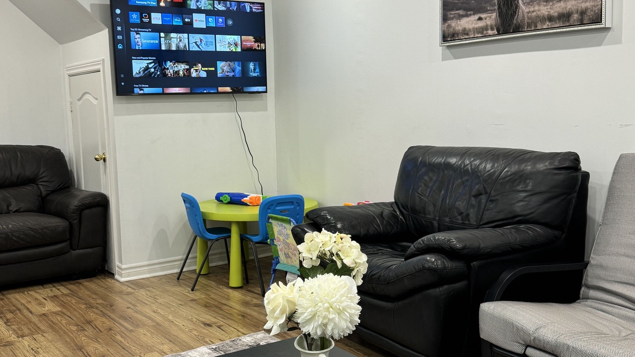 Photo of Livingroom in Richmond Hill